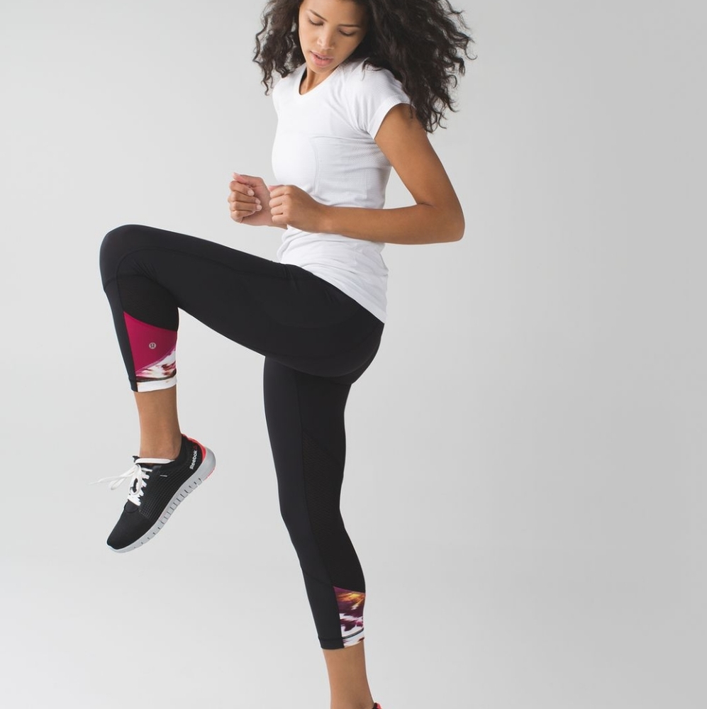 lululemon Pace Rival Crop Black/Berry Rumble Sz 8